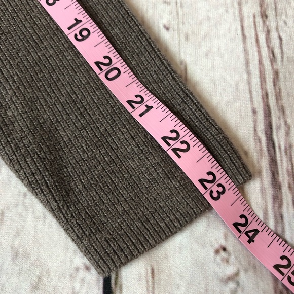 Simply Vera Vera Wang Mixed Media Sweater Medium - Picture 14 of 15